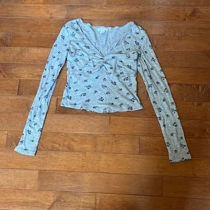 Tilly’s- Ivy and Main grey long sleeve with blue floral.